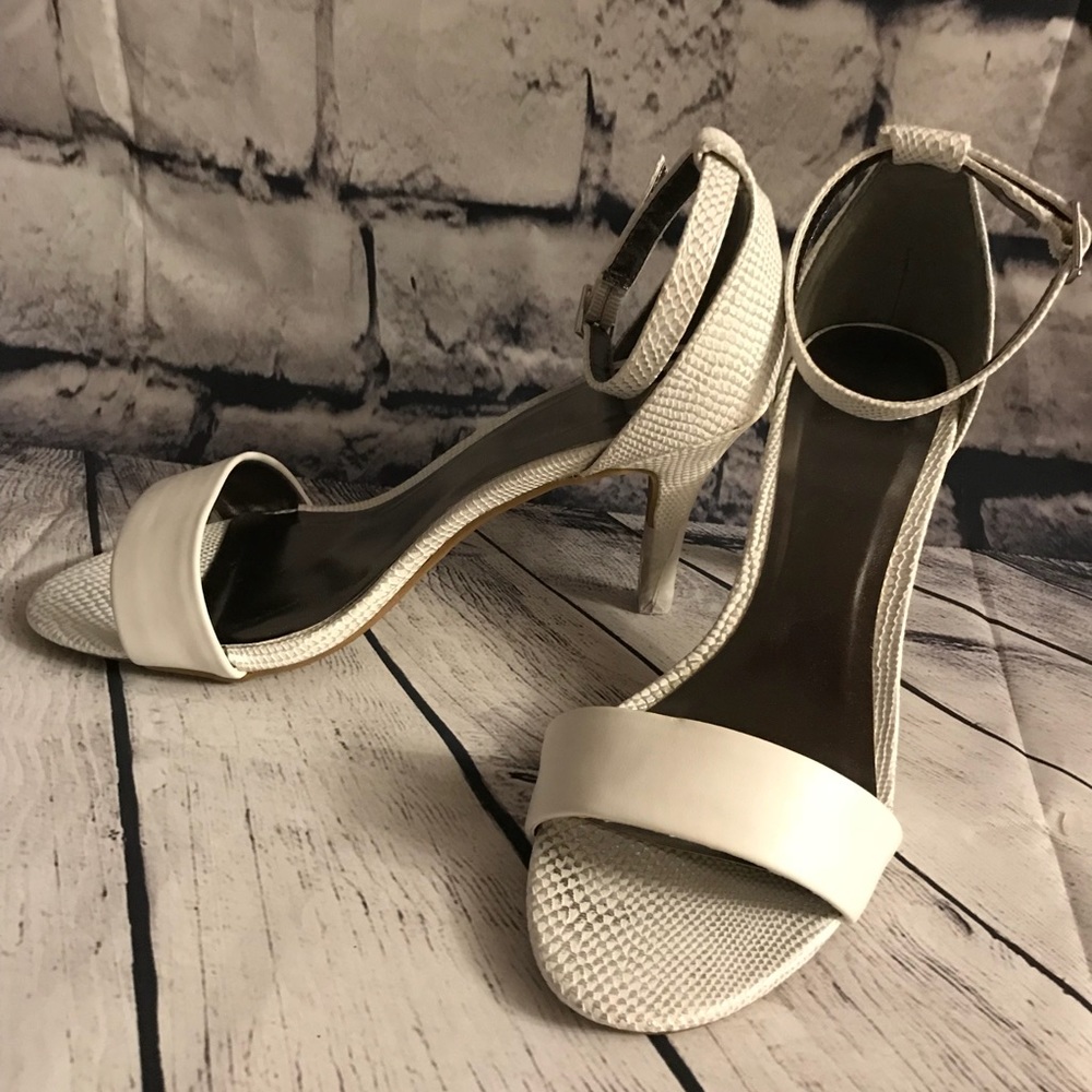 NWOT Gorgeous 3” heels by AVON, never worn